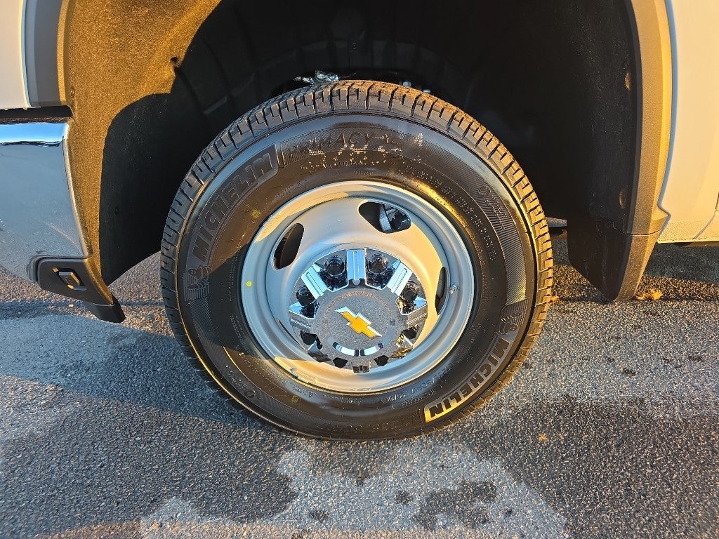 2026 Chevrolet Silverado 3500 HD Chassis Cab LT