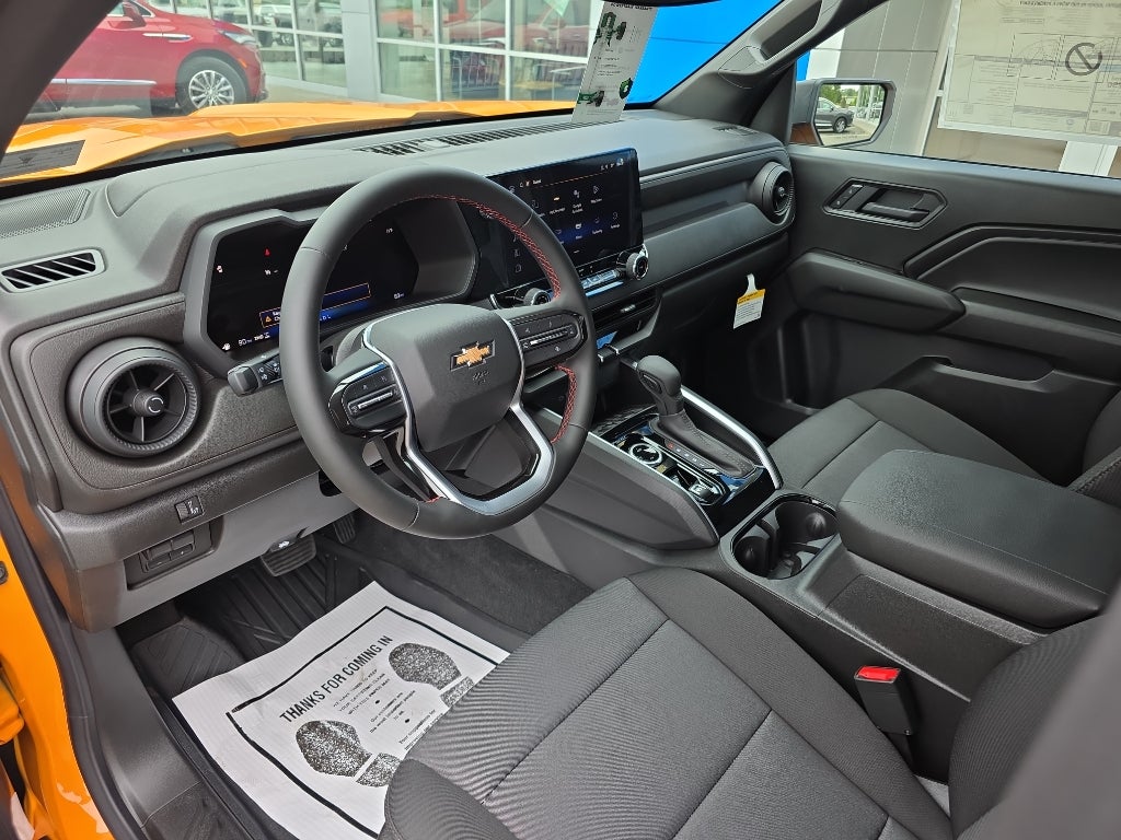2025 Chevrolet Colorado WT/LT