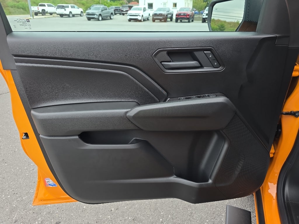 2025 Chevrolet Colorado WT/LT