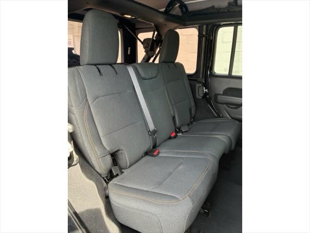 2025 Jeep Wrangler 4-Door Willys 4x4