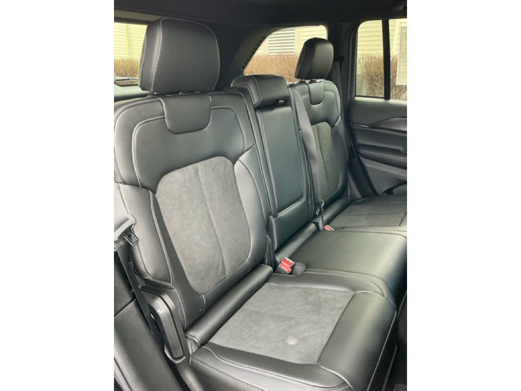 2025 Jeep Grand Cherokee GRAND CHEROKEE ALTITUDE 4X4