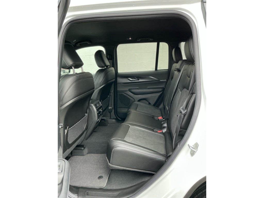 2025 Jeep Grand Cherokee GRAND CHEROKEE ALTITUDE 4X4