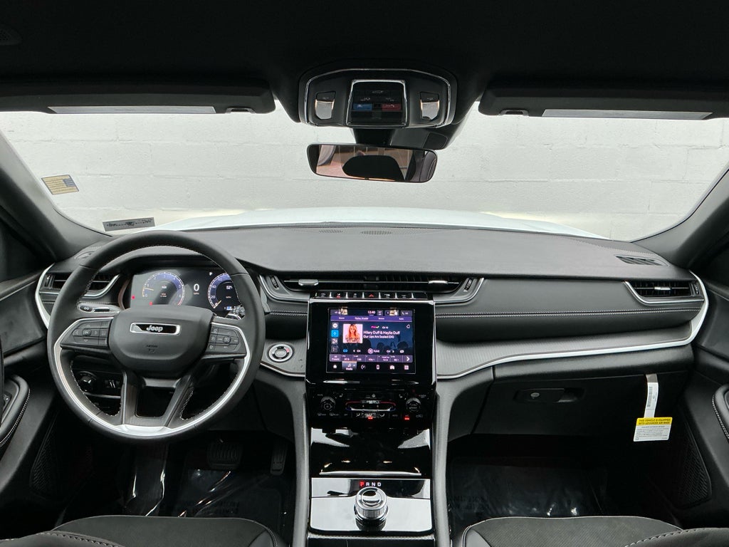 2025 Jeep Grand Cherokee GRAND CHEROKEE ALTITUDE 4X4