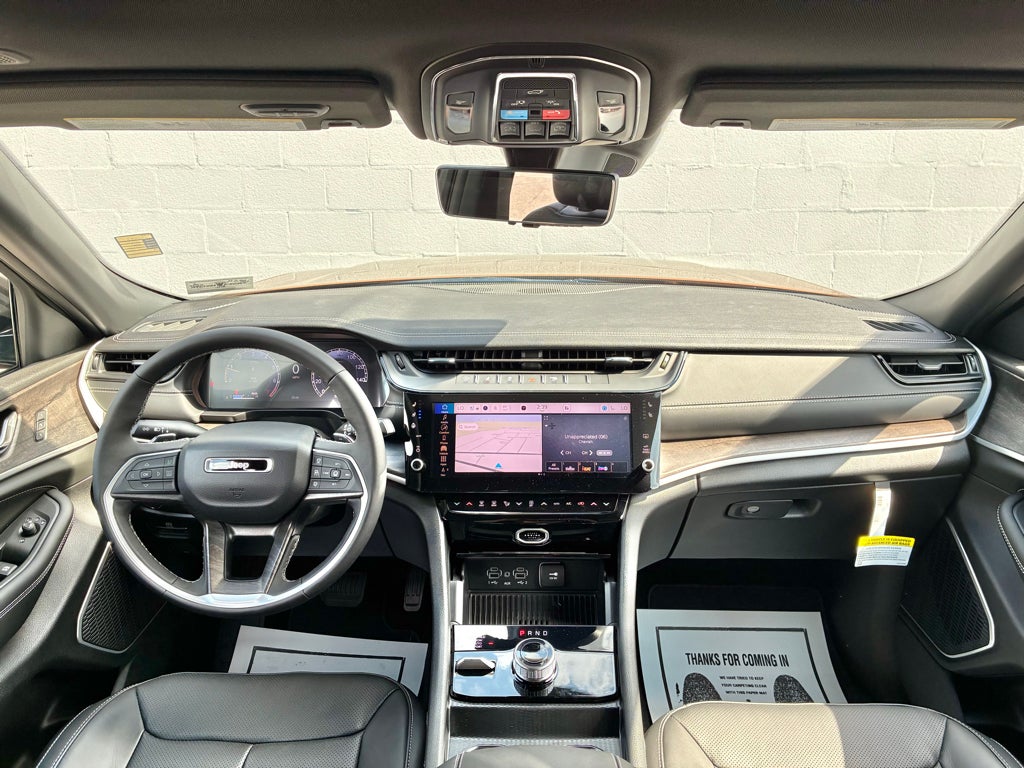 2027 Jeep Grand Cherokee Limited Reserve