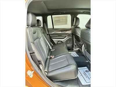2027 Jeep Grand Cherokee Limited Reserve