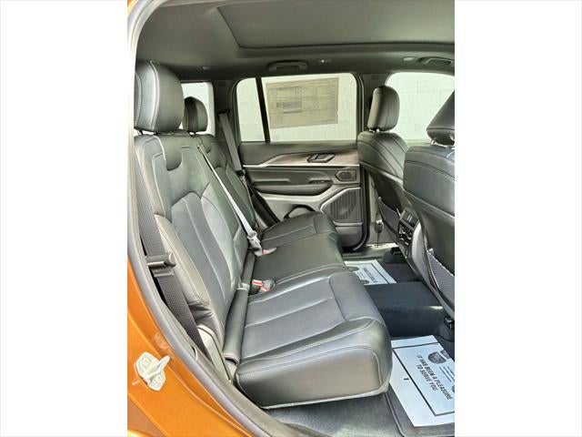 2027 Jeep Grand Cherokee Limited Reserve