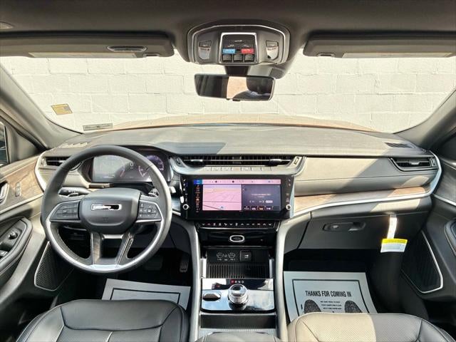 2027 Jeep Grand Cherokee Limited Reserve