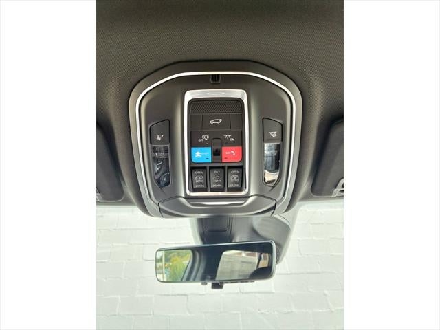 2027 Jeep Grand Cherokee Limited Reserve