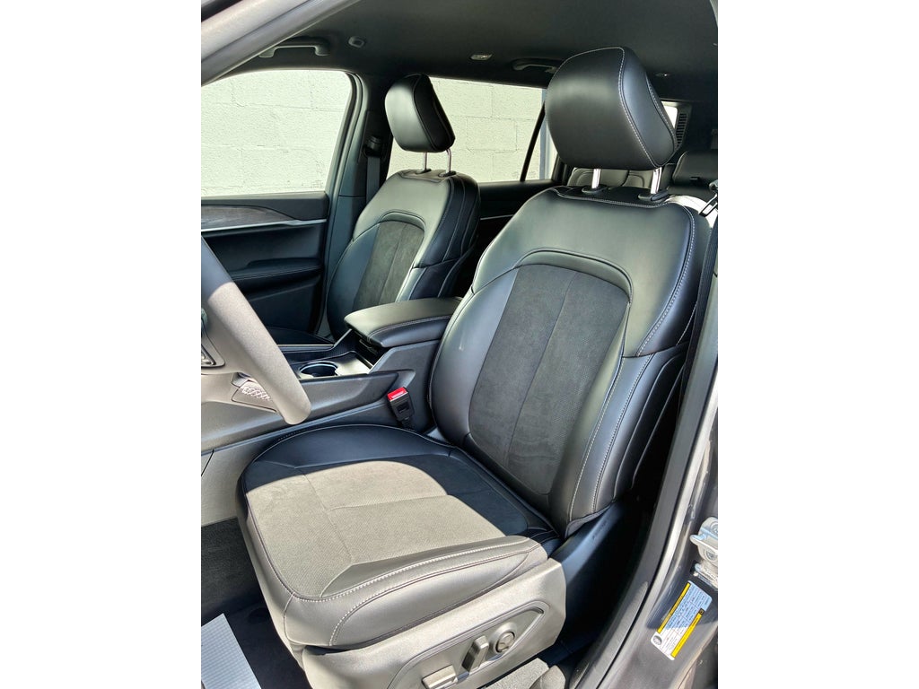 2026 Jeep Grand Cherokee L LAREDO ALTITUDE 4X4