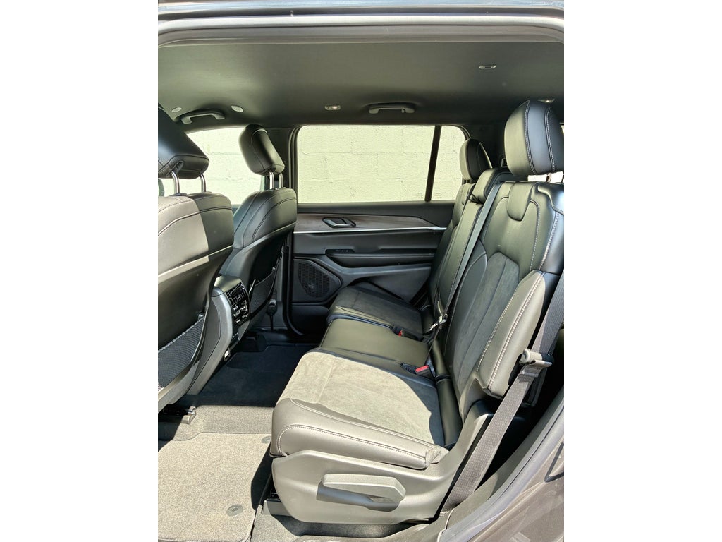 2026 Jeep Grand Cherokee L LAREDO ALTITUDE 4X4
