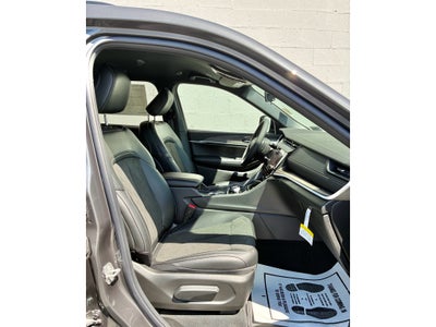 2026 Jeep Grand Cherokee L LAREDO ALTITUDE 4X4
