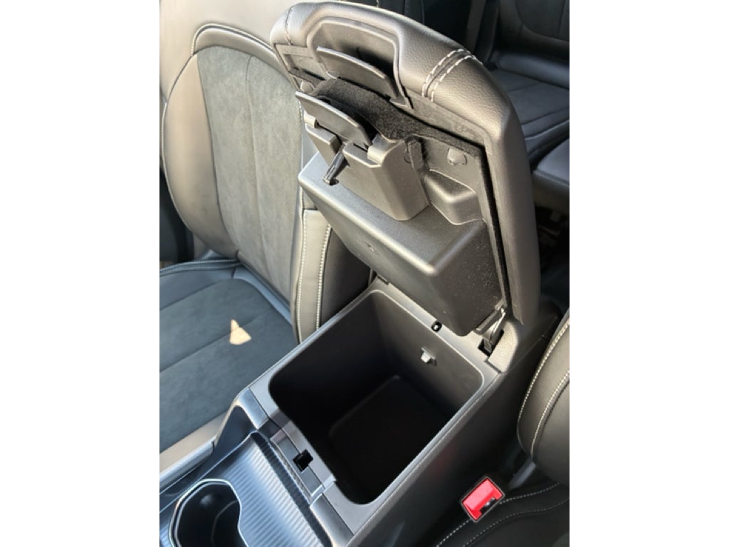 2026 Jeep Grand Cherokee L LAREDO ALTITUDE 4X4