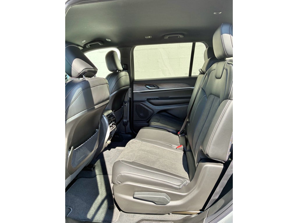 2026 Jeep Grand Cherokee L LAREDO ALTITUDE 4X4