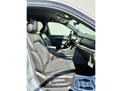 2026 Jeep Grand Cherokee L LAREDO ALTITUDE 4X4