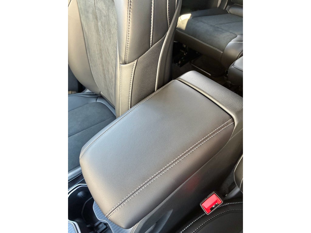 2026 Jeep Grand Cherokee L LAREDO ALTITUDE 4X4
