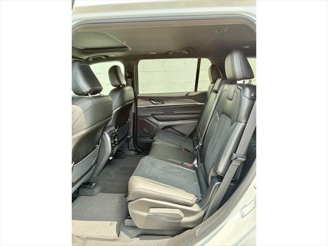2026 Jeep Grand Cherokee L LAREDO ALTITUDE 4X4