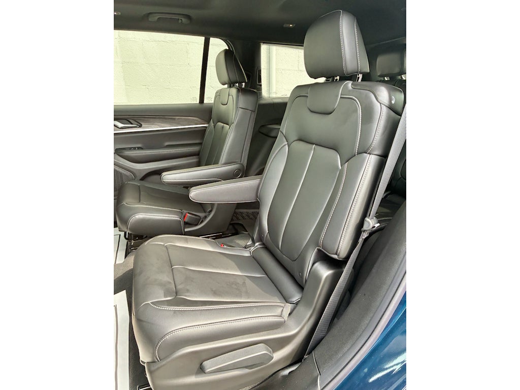 2026 Jeep Grand Cherokee L LIMITED 4X4