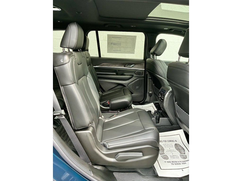 2026 Jeep Grand Cherokee L LIMITED 4X4