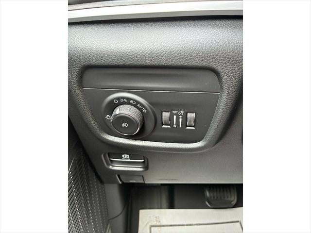 2026 Jeep Grand Cherokee L LIMITED 4X4