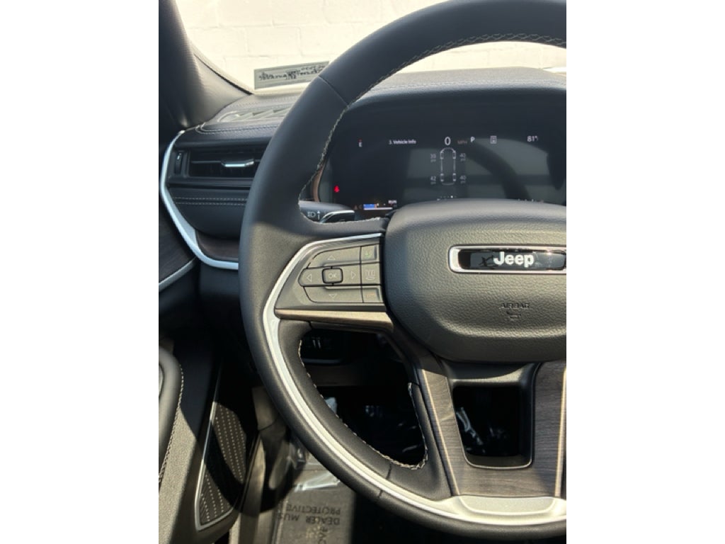 2026 Jeep Grand Cherokee GRAND CHEROKEE L LIMITED 4X4