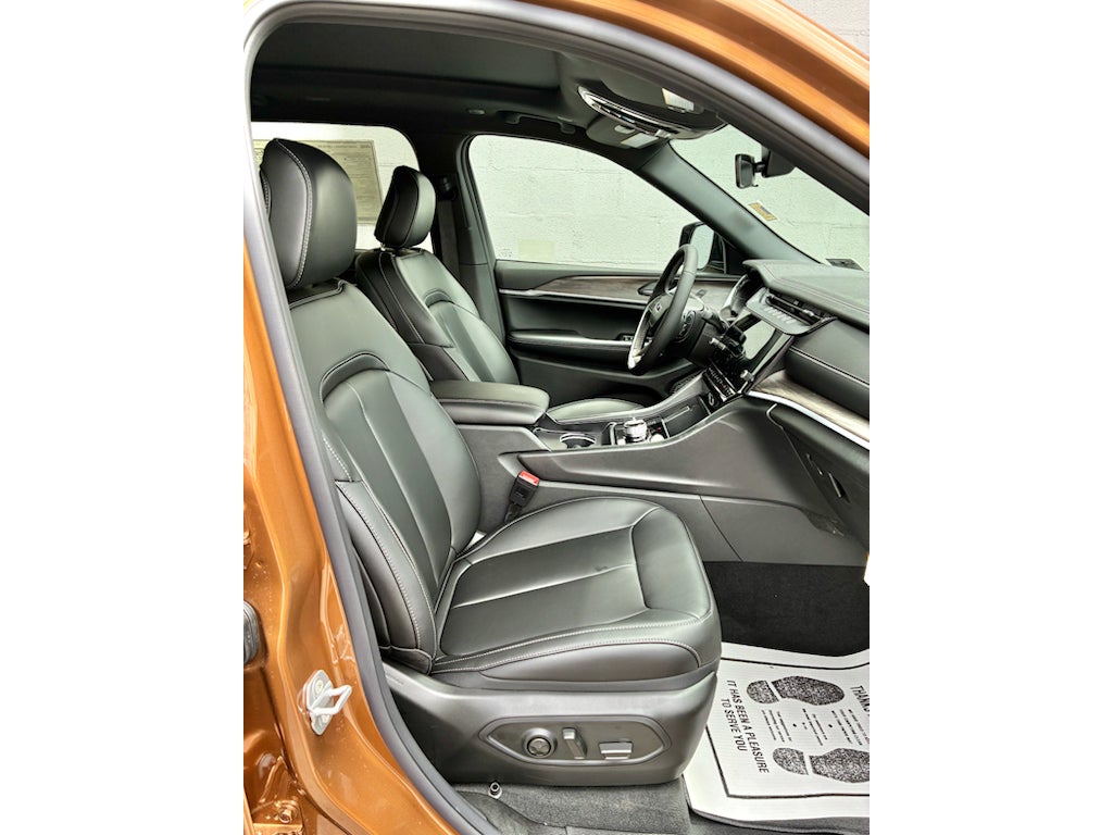 2026 Jeep Grand Cherokee L LIMITED 4X4
