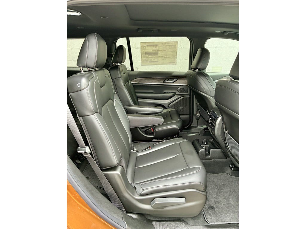 2026 Jeep Grand Cherokee L LIMITED 4X4