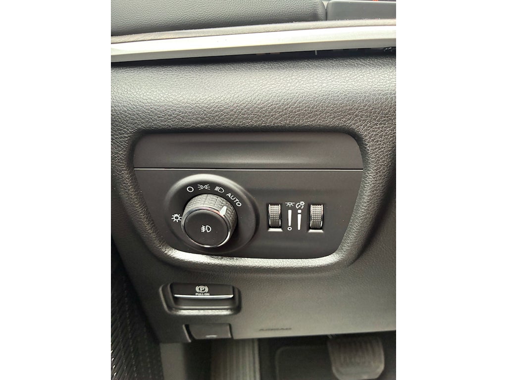 2026 Jeep Grand Cherokee L LIMITED 4X4