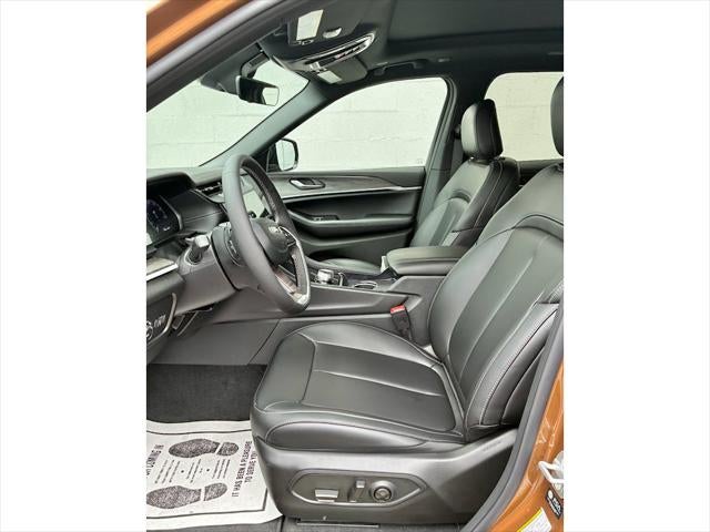 2026 Jeep Grand Cherokee L LIMITED 4X4