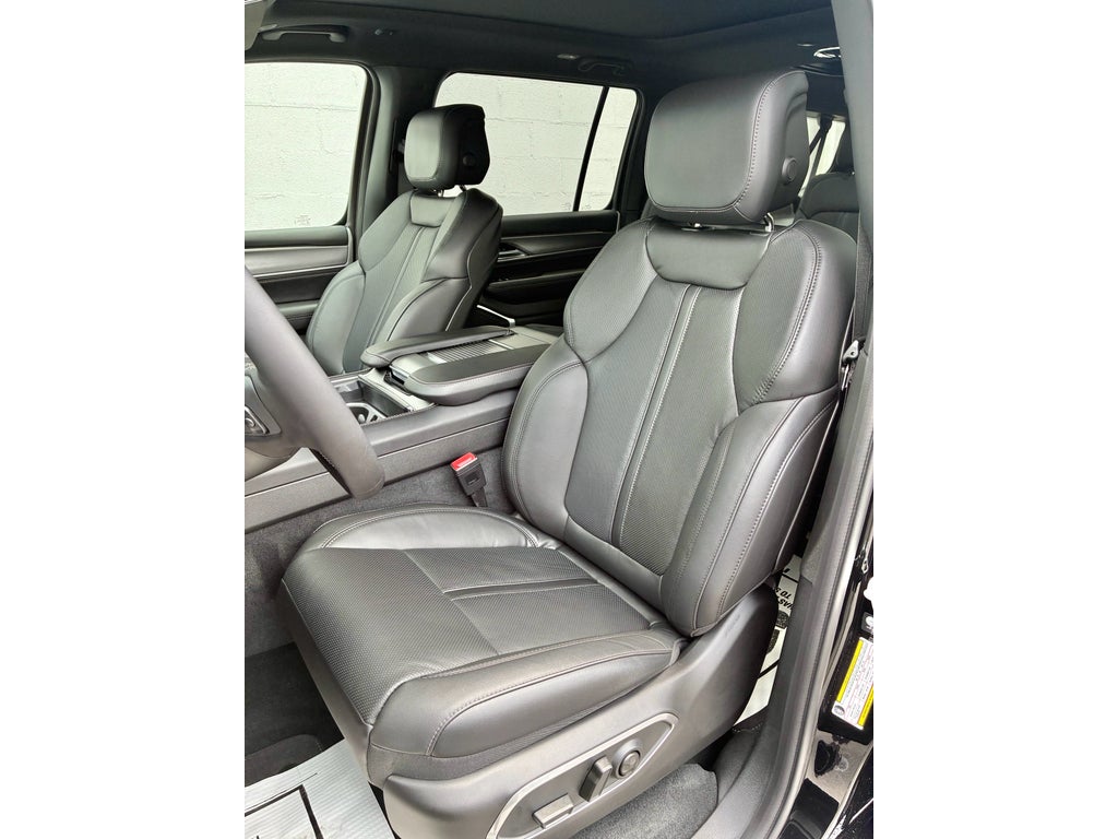 2026 Jeep Grand Wagoneer L 4X4