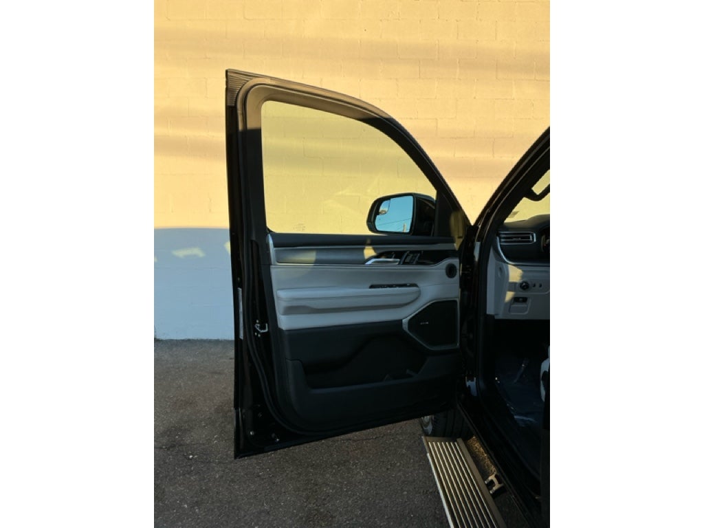 2025 Jeep Wagoneer WAGONEER L LIMITED 4X4