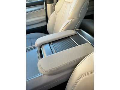 2025 Jeep Wagoneer WAGONEER L LIMITED 4X4