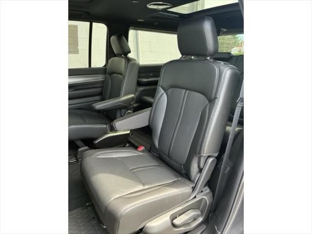 2026 Jeep Grand Wagoneer UPLAND 4X4