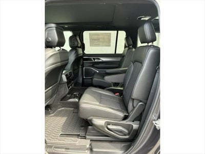 2026 Jeep Grand Wagoneer UPLAND 4X4