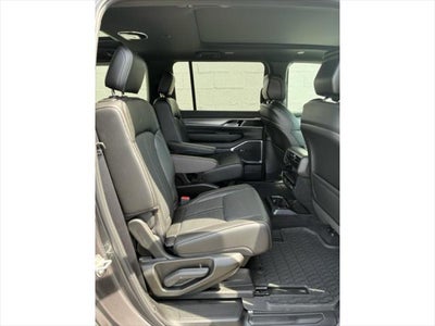 2026 Jeep Grand Wagoneer UPLAND 4X4