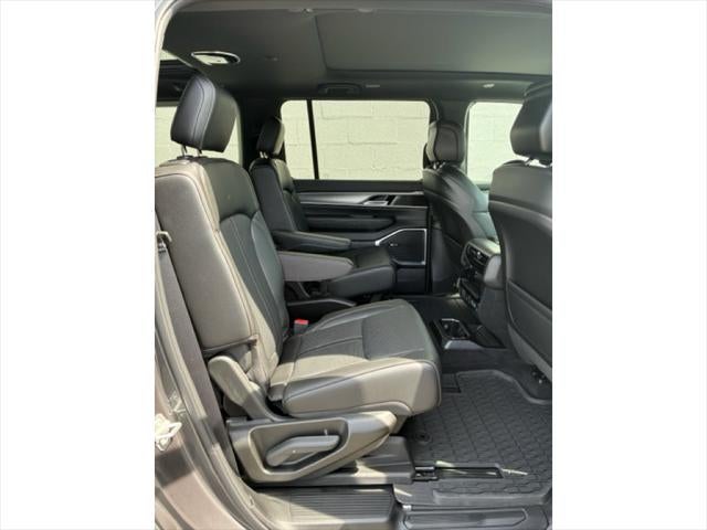 2026 Jeep Grand Wagoneer UPLAND 4X4
