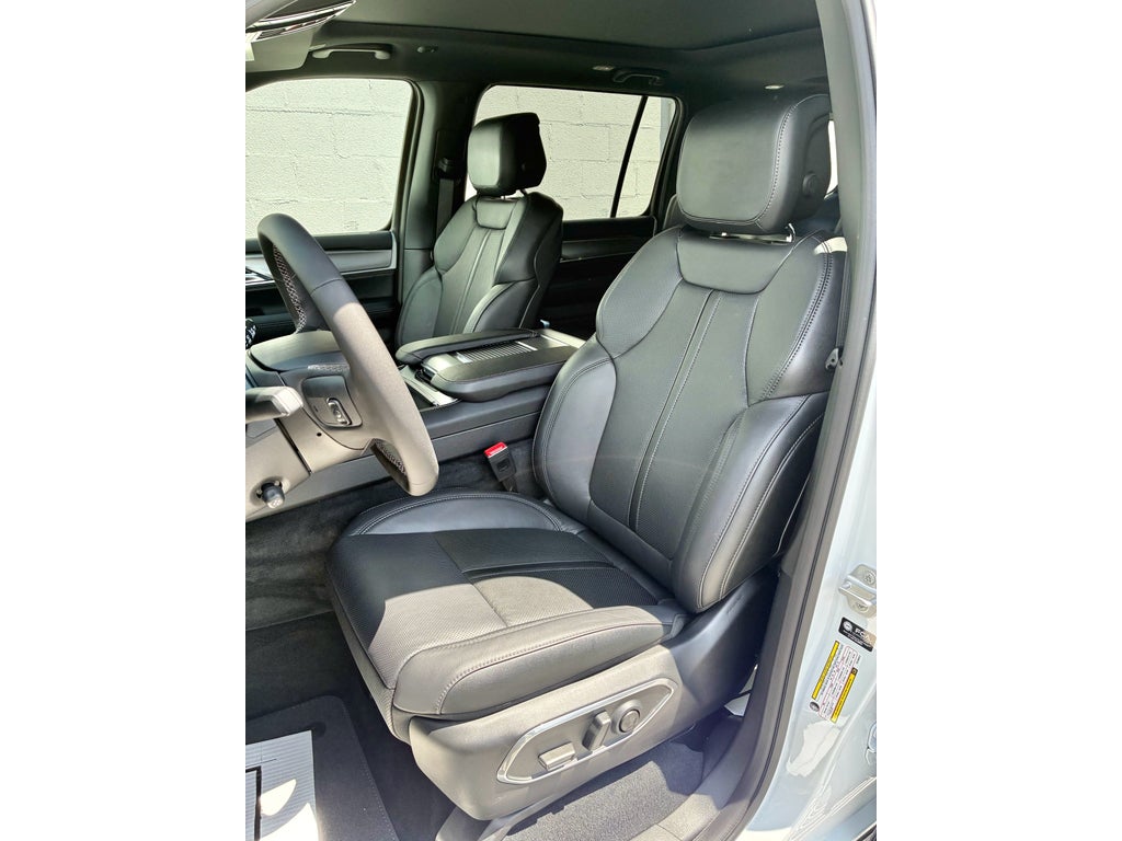 2026 Jeep Grand Wagoneer LIMITED ALTITUDE 4X4