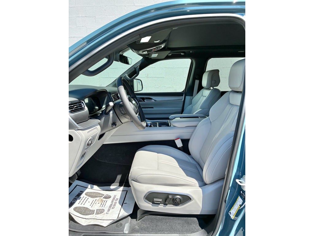 2026 Jeep Grand Wagoneer LIMITED ALTITUDE 4X4