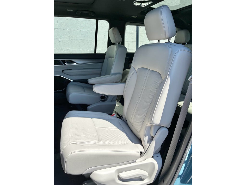 2026 Jeep Grand Wagoneer LIMITED ALTITUDE 4X4