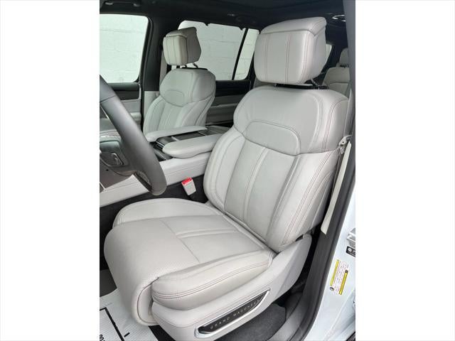 2026 Jeep Grand Wagoneer SUMMIT OBSIDIAN 4X4