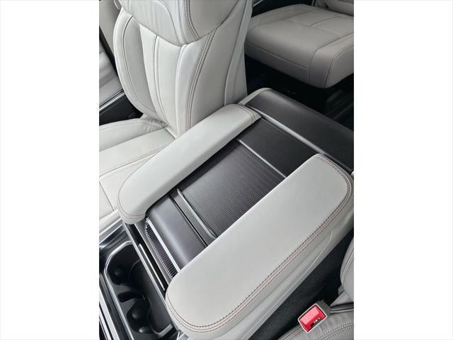 2026 Jeep Grand Wagoneer SUMMIT OBSIDIAN 4X4
