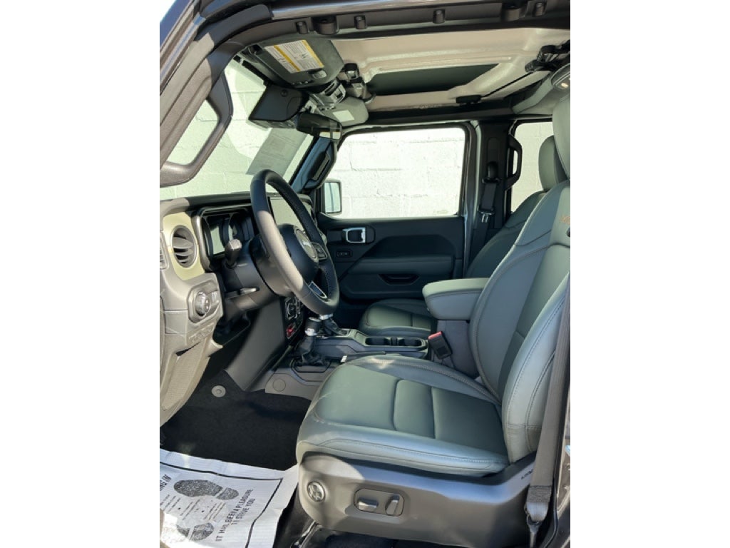 2025 Jeep Gladiator GLADIATOR MOJAVE 4X4