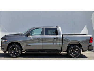 2026 RAM Ram 1500 EXPRESS CREW CAB 4X4 5'7' BOX