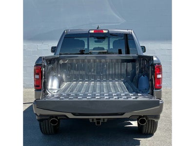 2026 RAM Ram 1500 EXPRESS CREW CAB 4X4 5'7' BOX
