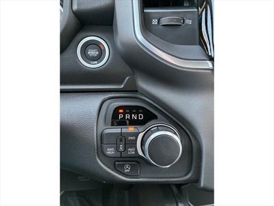 2026 RAM Ram 1500 EXPRESS CREW CAB 4X4 5'7' BOX