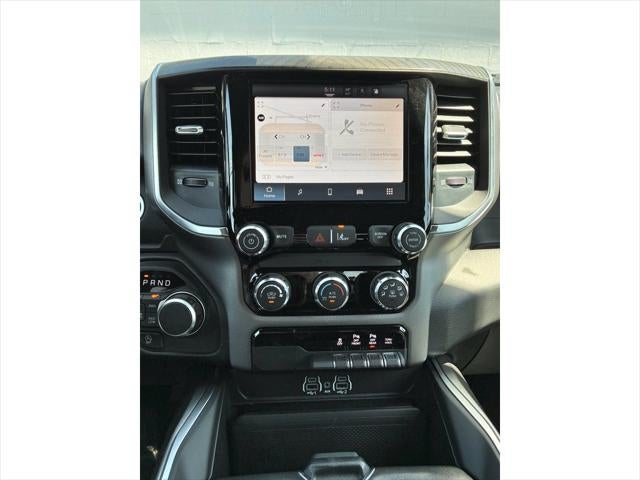 2026 RAM Ram 1500 EXPRESS CREW CAB 4X4 5'7' BOX