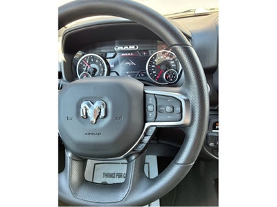 2026 RAM Ram 1500 EXPRESS CREW CAB 4X4 5'7' BOX