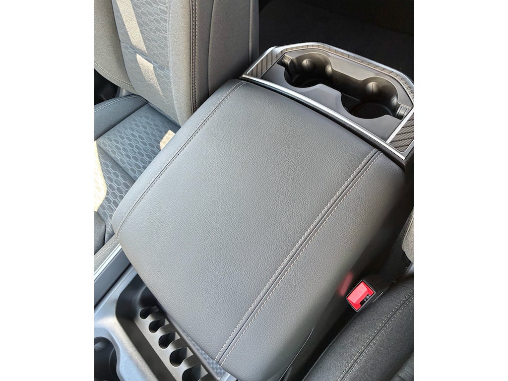 2026 RAM Ram 1500 EXPRESS CREW CAB 4X4 5'7' BOX