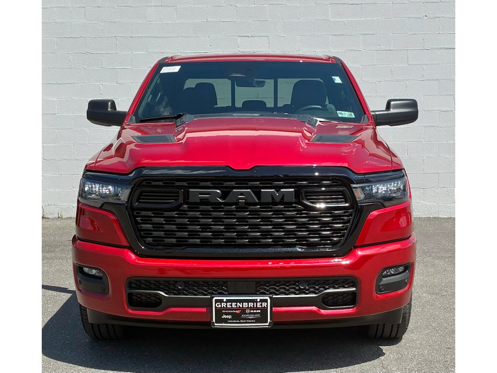 2026 RAM Ram 1500 EXPRESS CREW CAB 4X4 5'7' BOX