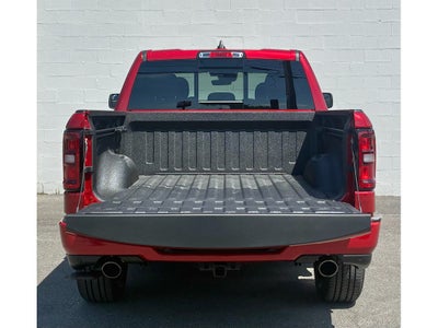 2026 RAM Ram 1500 EXPRESS CREW CAB 4X4 5'7' BOX