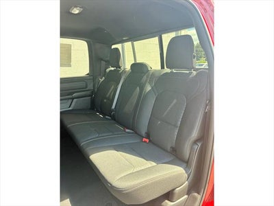 2026 RAM Ram 1500 EXPRESS CREW CAB 4X4 5'7' BOX